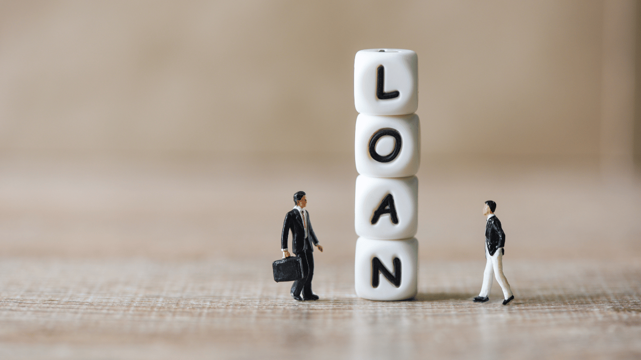 loanのブロックと人形